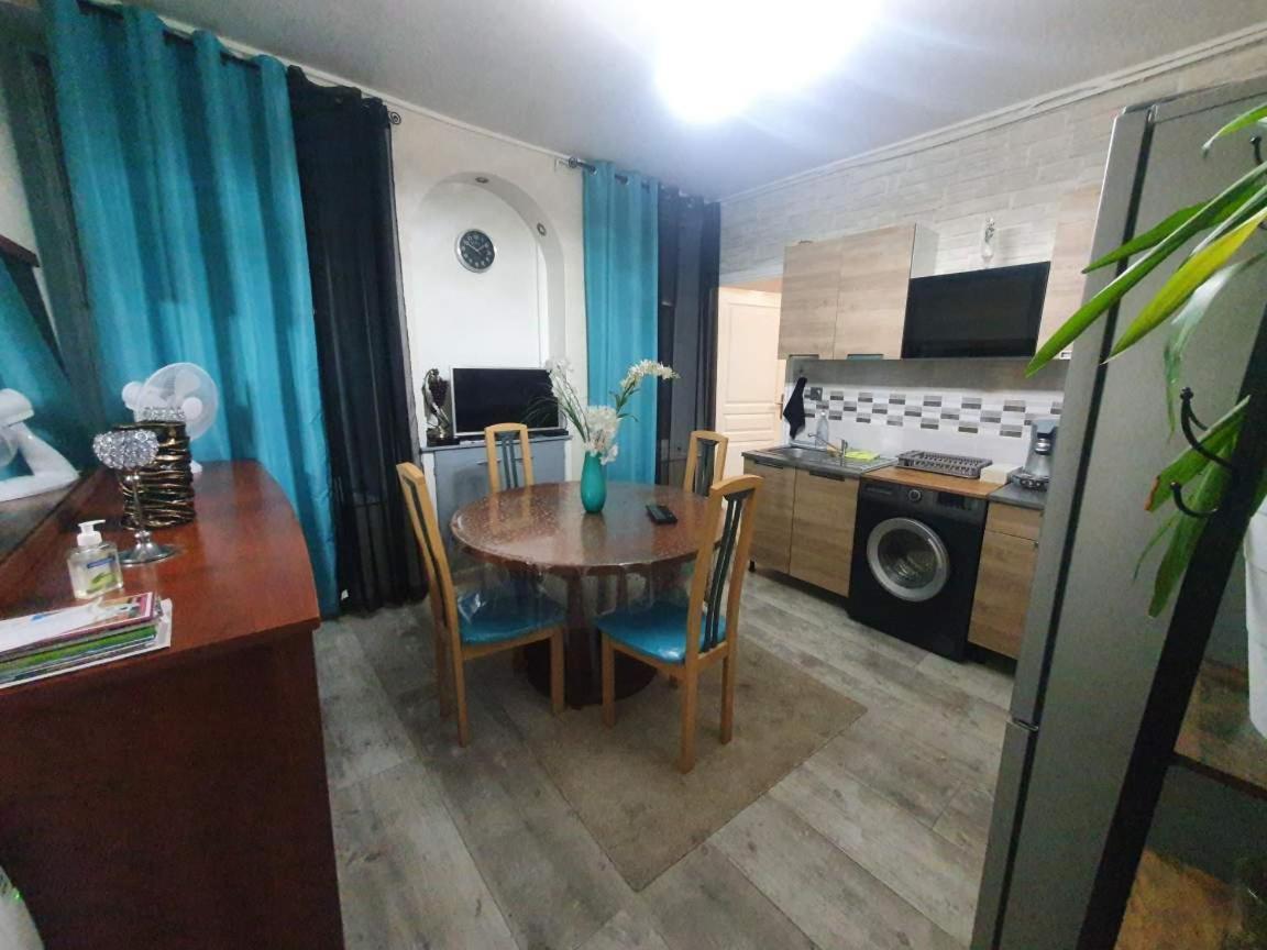 Bel Petit Appartement Charleville-Mézières Zewnętrze zdjęcie